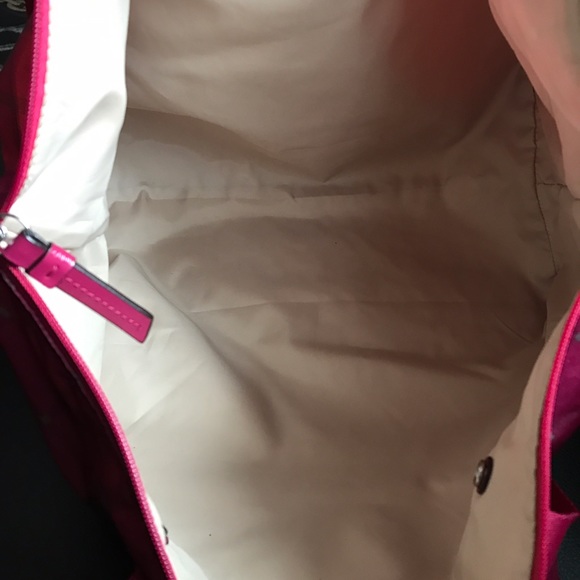 Pretty, pink Coach weekender - Picture 5 of 8