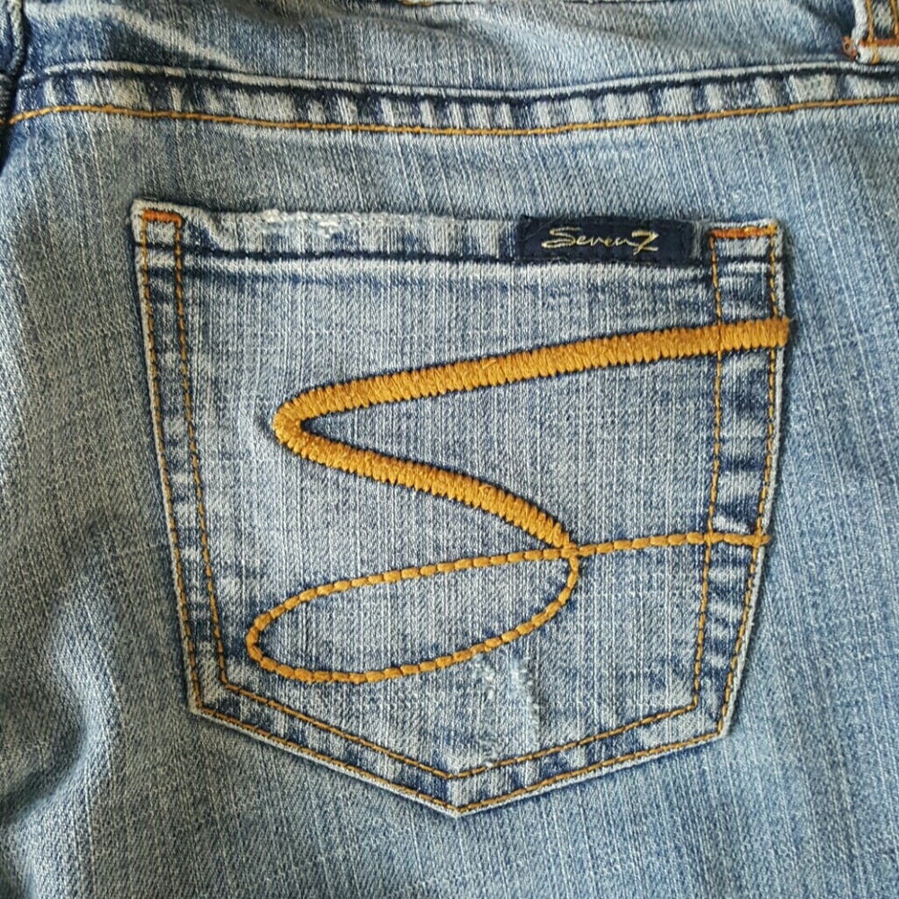SEVEN7 BRAND DENIM CAPRIS SIZE 29