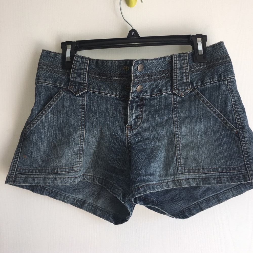 Cute jean shorts