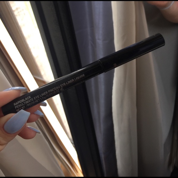 MAC penultimate eyeliner in black - Picture 2 of 4