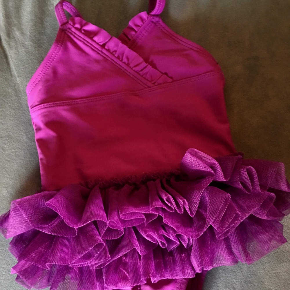 🔴NEW Bathing suit 👙 💜9m