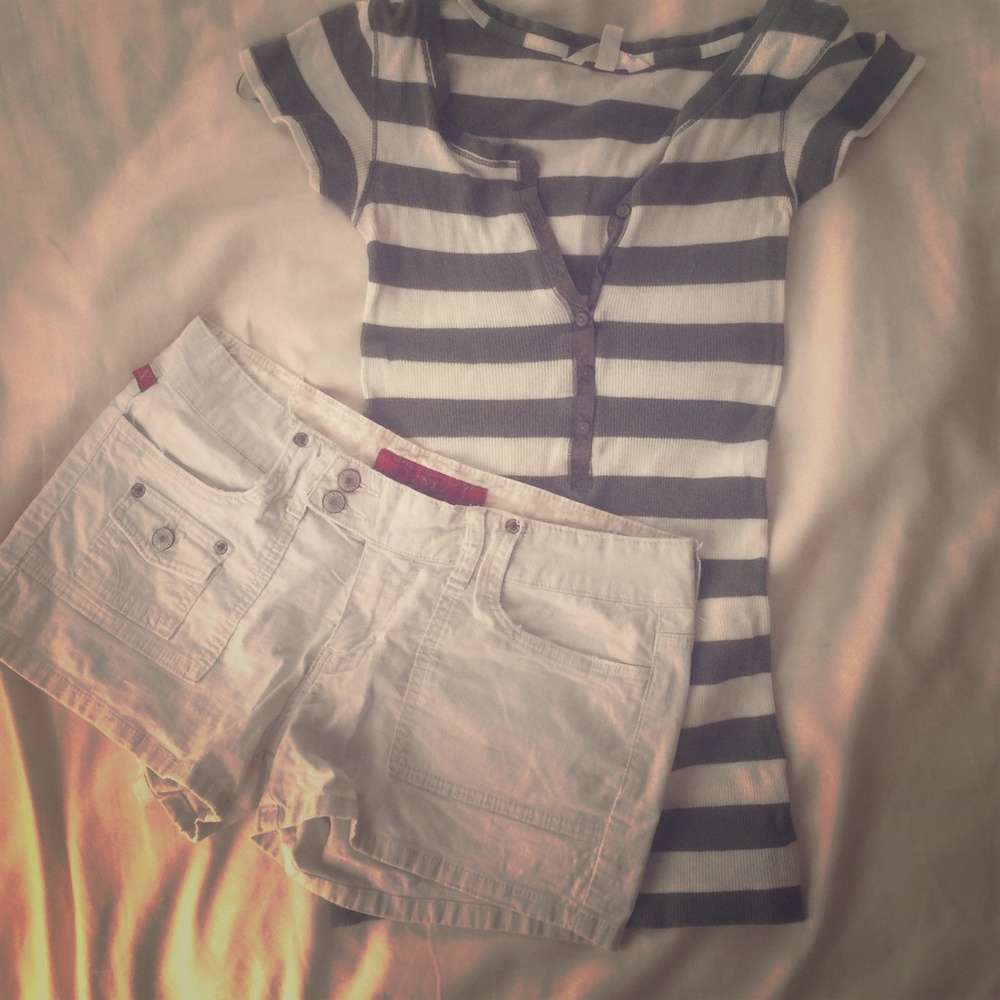 BUNDLE: khaki shorts and top