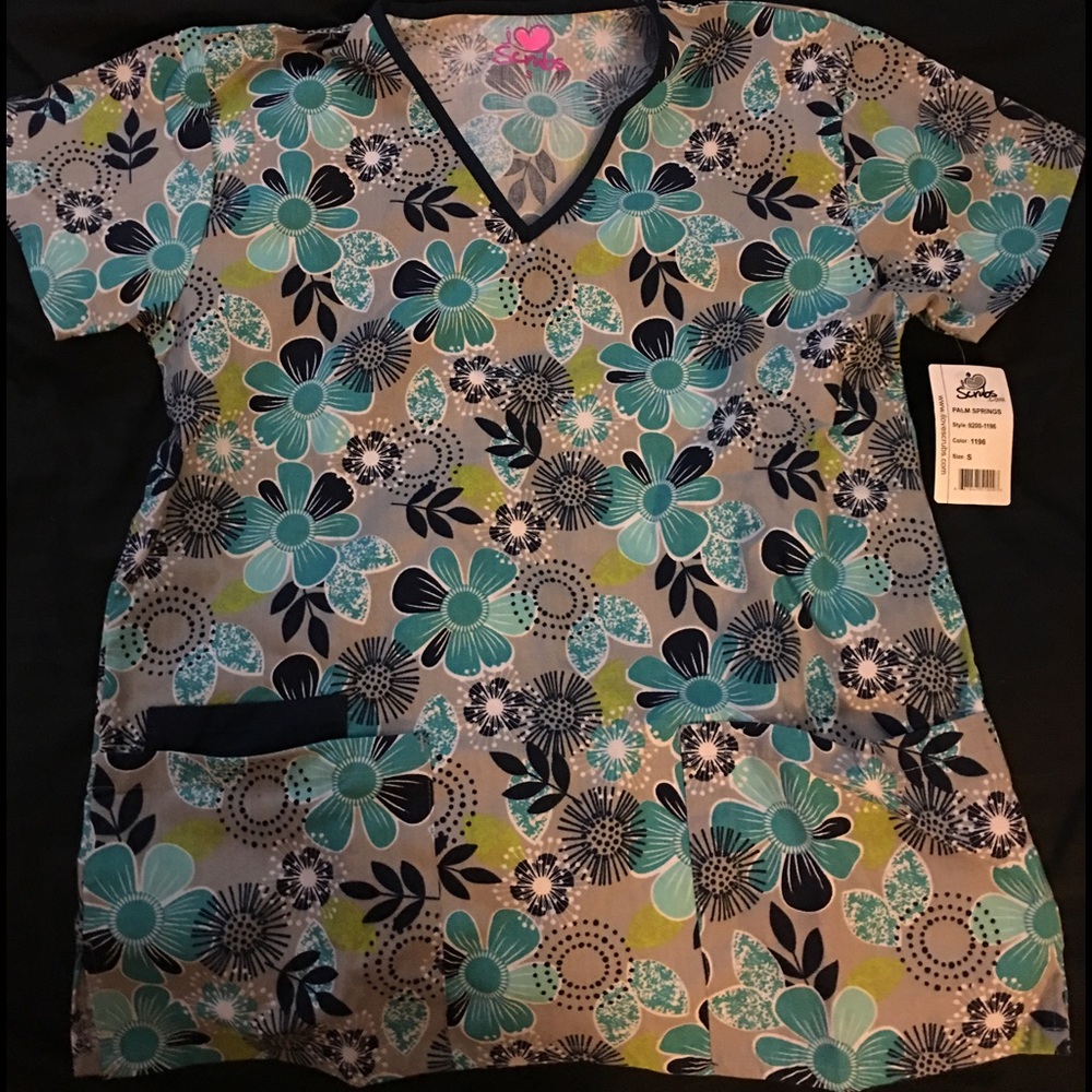Scrub top