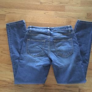 Apt. 9 Jeans - Apt 9 Straight leg Capri Apt. 9 Jeans - Apt 9 Straight leg Capri