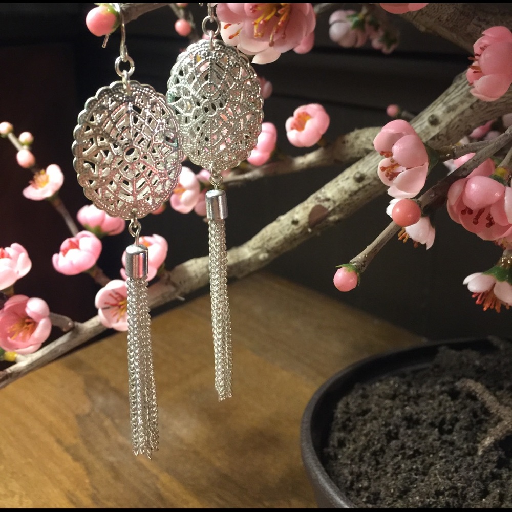 New Silvertone Drop Tassel Earrings