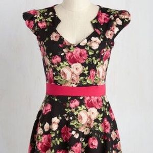 Floral Dress in Noir Blossom