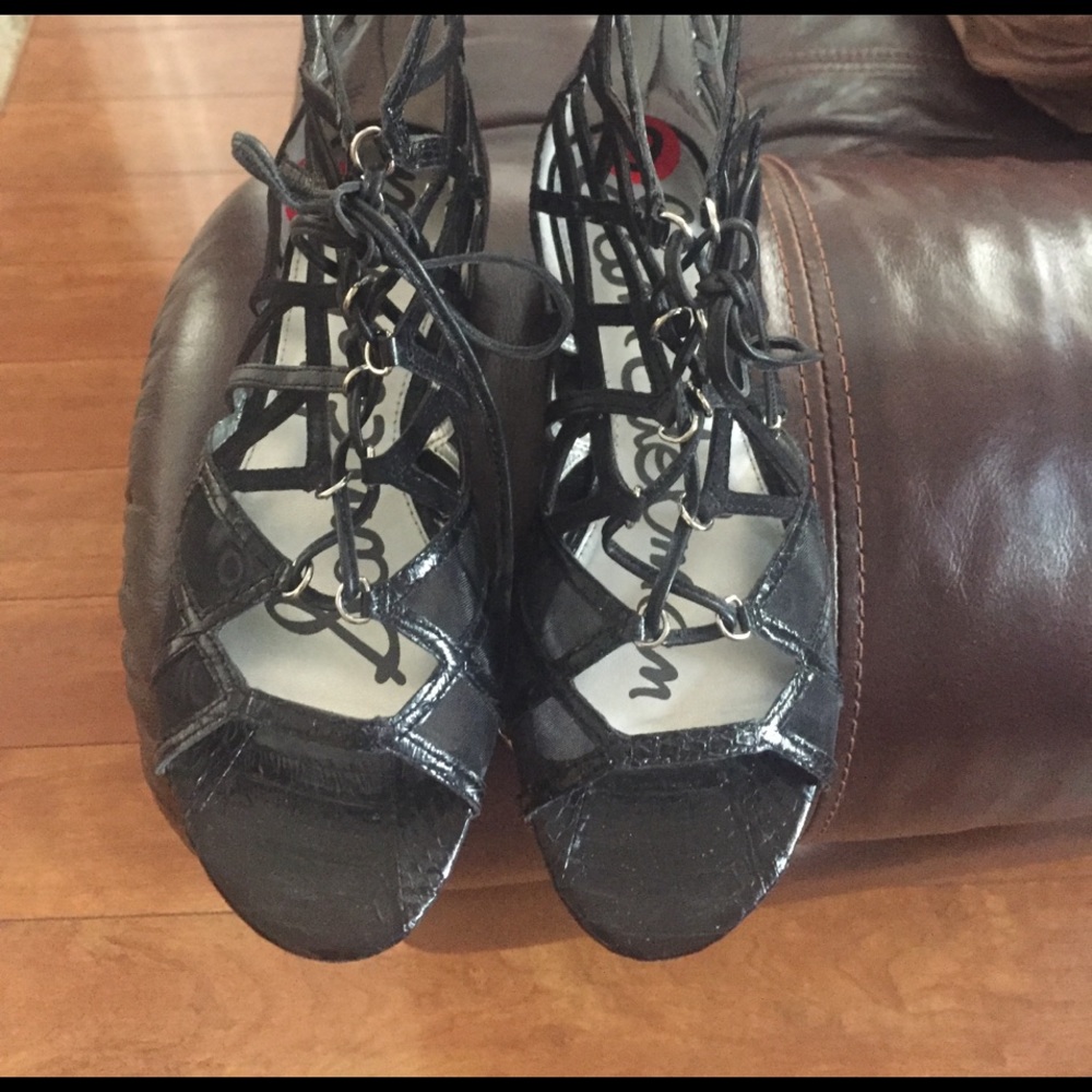 Sandals - Picture 2 of 2