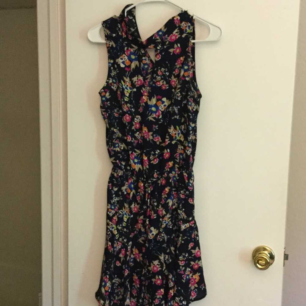 Sz XS /S floral dress