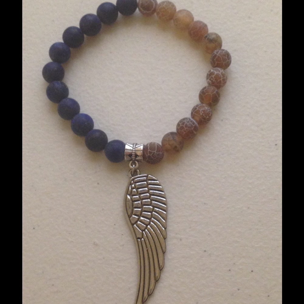 Lapis Lazuli Agate Angel Wing Bracelet - Picture 4 of 4