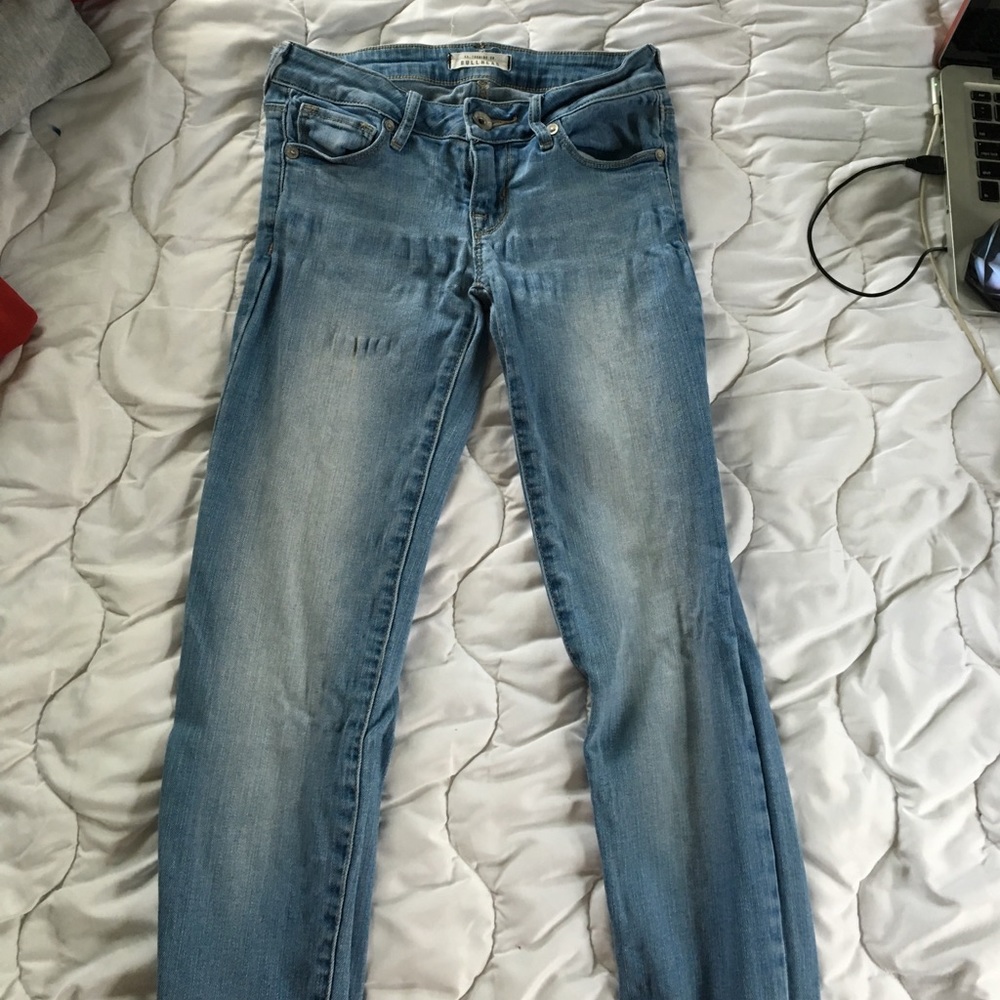 Bullhead skinny jeans