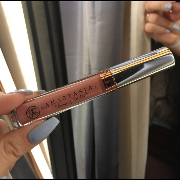 ABH liquid lipstick in PURE HOLLYWOOD - Picture 1 of 3