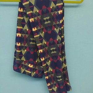 NWT. LuLaRoe TC Leggings Purples & grey diamonds.