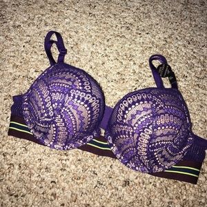 VS Bombshell bra
