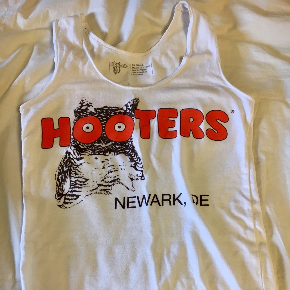 Hooters Tank
