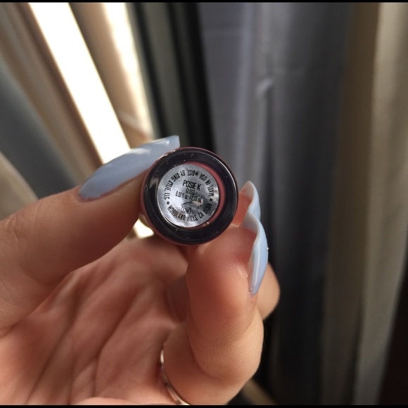 Kylie lip gloss in POSIE K - Picture 2 of 3