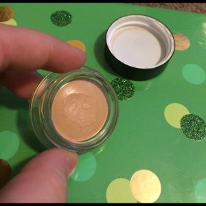 Becca ultimate coverage concealing creme
