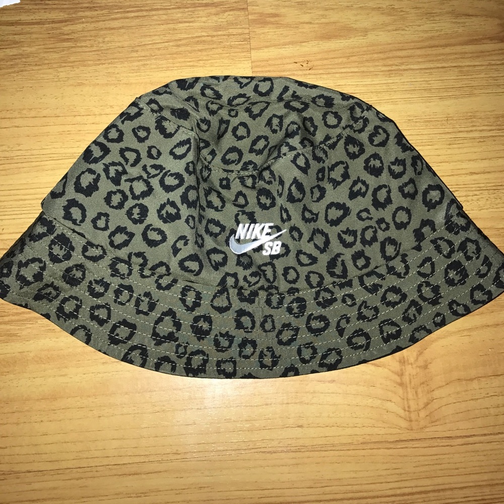 ❗️BRAND NEW❗️Nike Bucket Hat