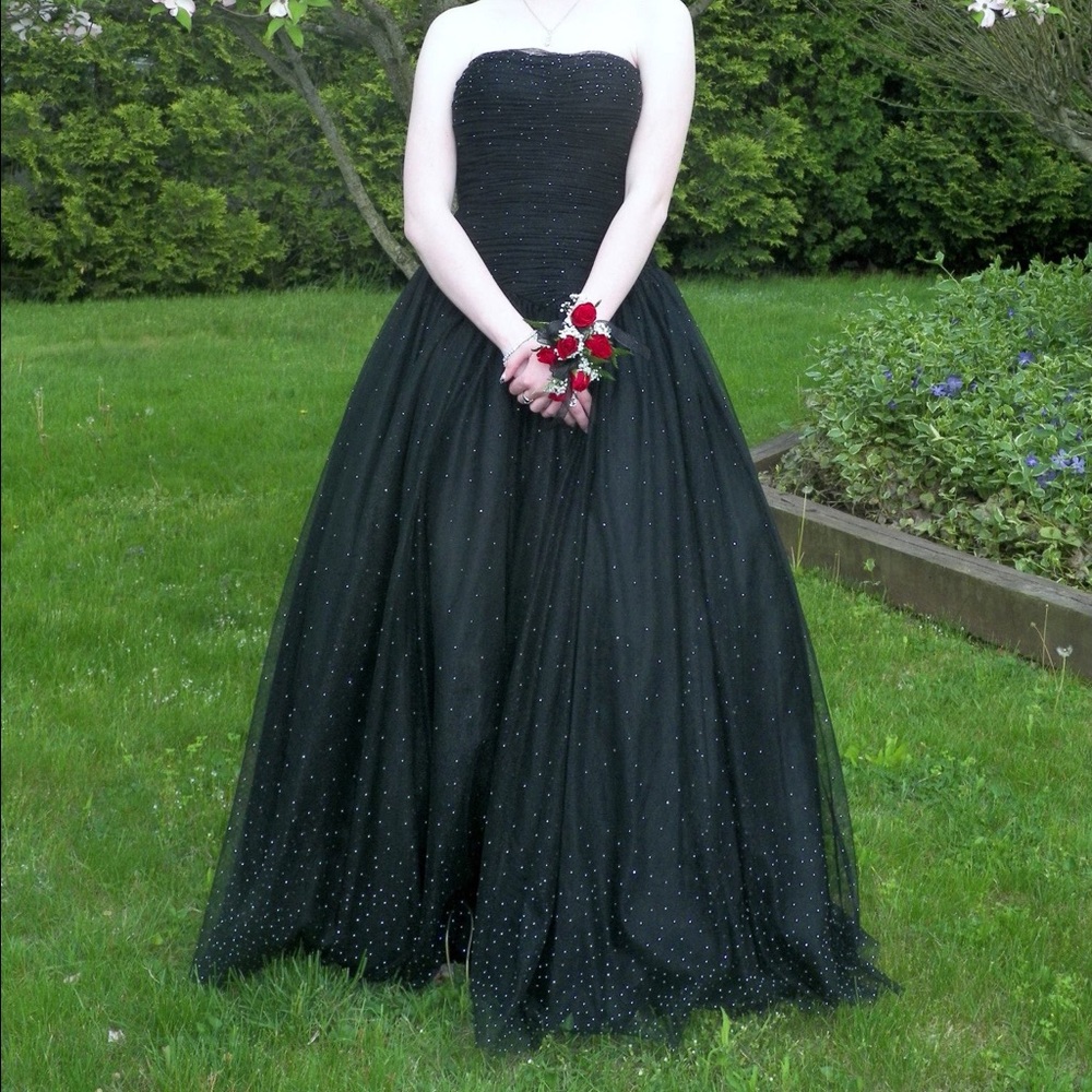 Cache strapless black prom dress w silver sparkles