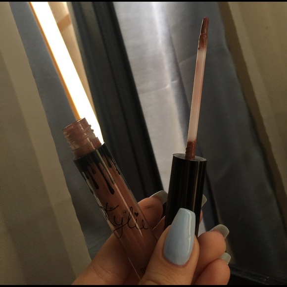 Kylie lip gloss in LIKE - Picture 3 of 3
