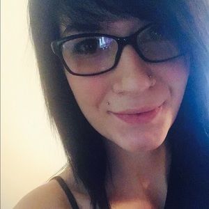 Meet your Posher, Madeline