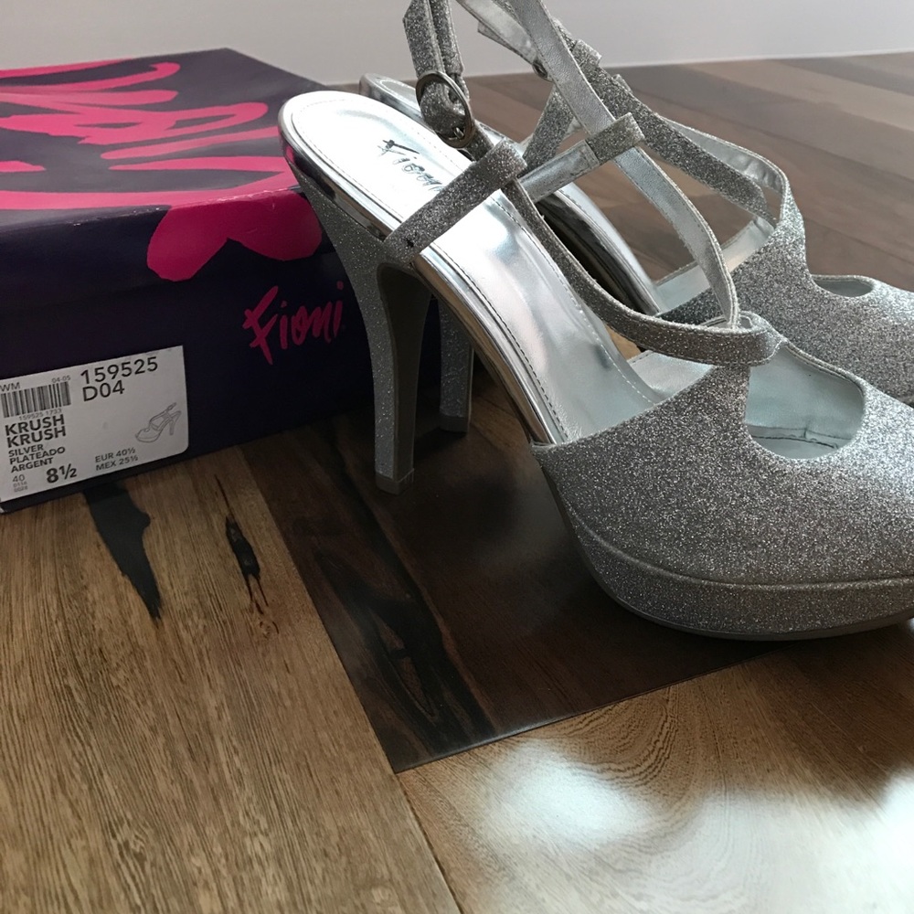 Women's high-heels