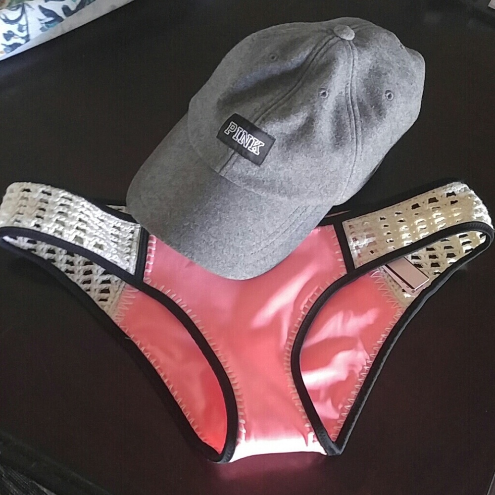 Victoria secret hat & bathing suit bottlms