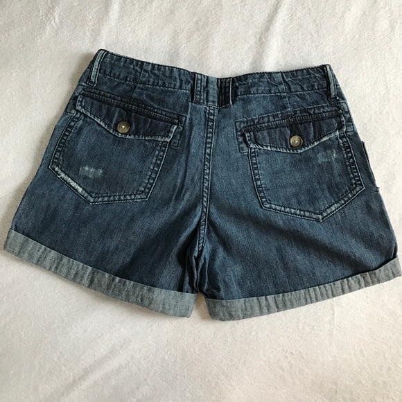 GAP Shorts - GAP distressed shorts. GAP Shorts - GAP distressed shorts.