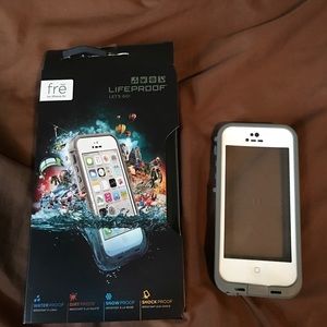 iphone 5c life proof phone case