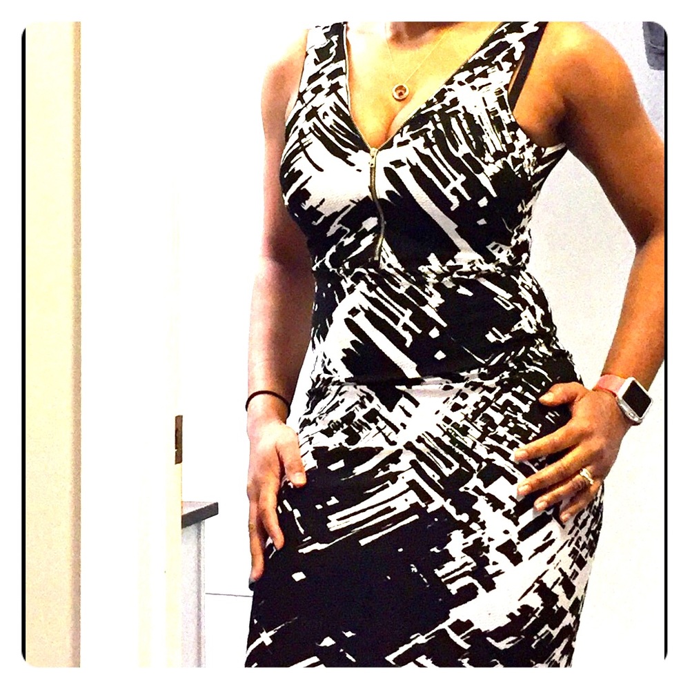 Black/white dress