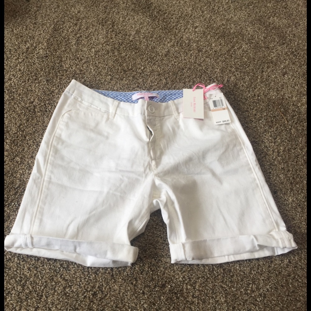 Summer shorts in white size 12