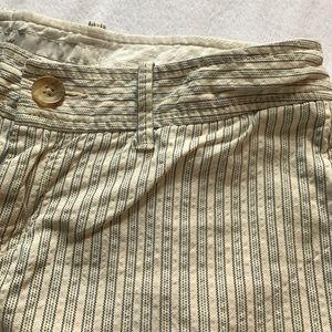 Old Navy Shorts - Old Navy low rise linen shorts. Old Navy Shorts - Old Navy low rise linen shorts.