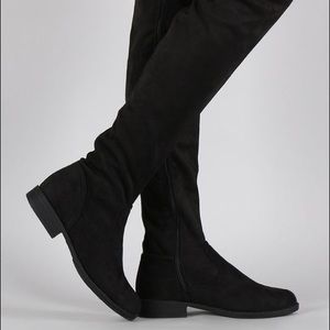 Thigh-high Boots! 🖤