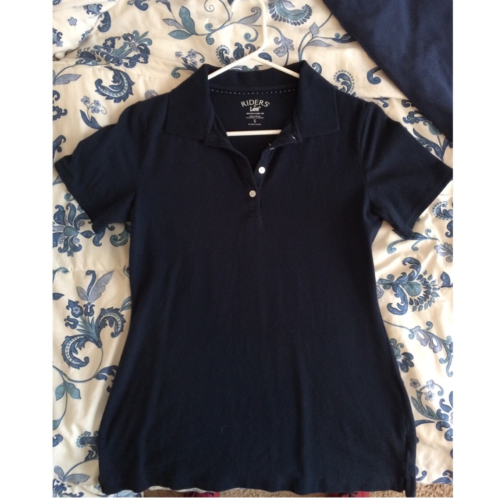 Dark blue collared short sleeve shirt