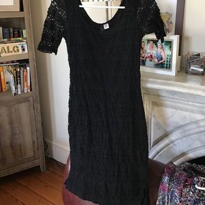 Lace form fitting dress