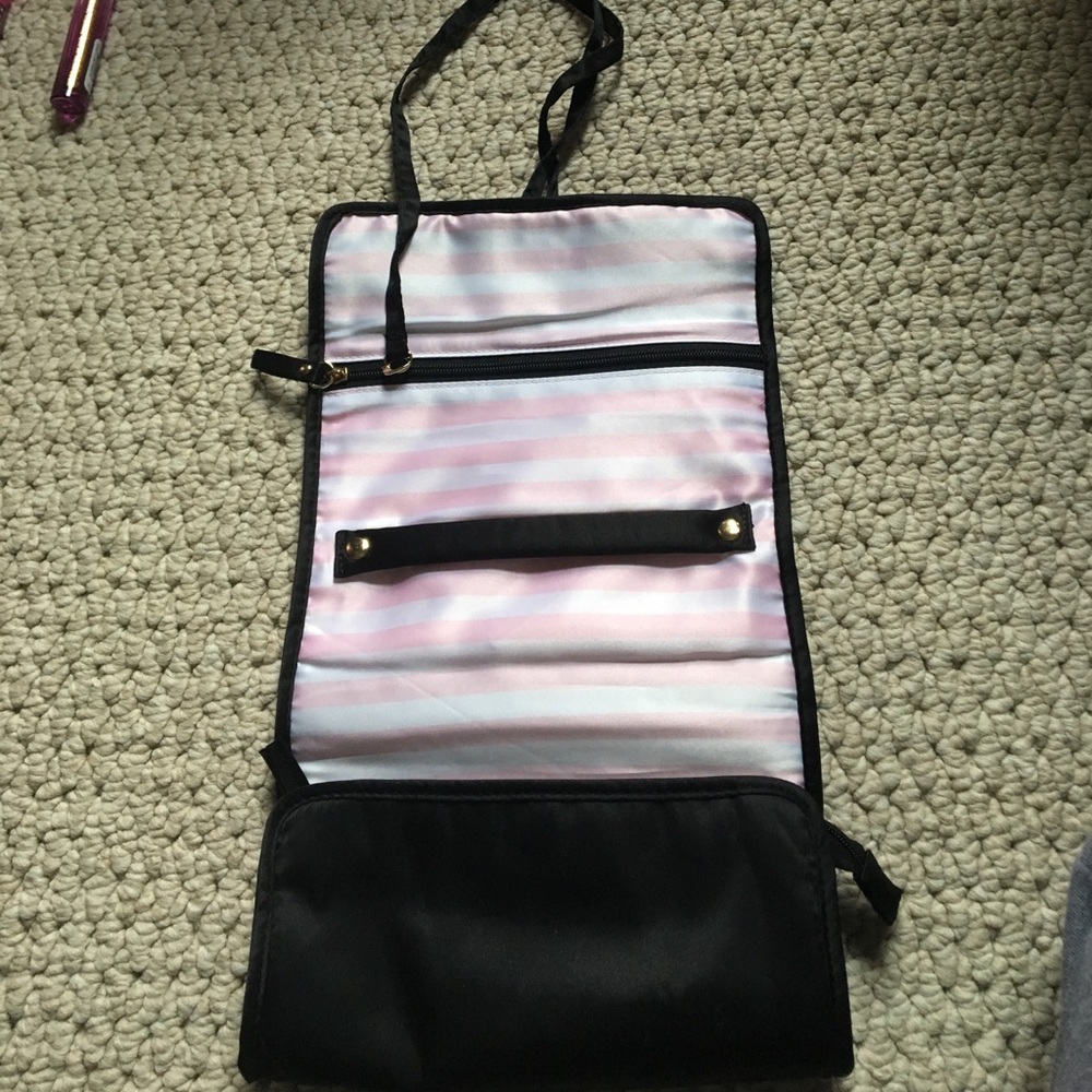 VS accessory bag. Never used