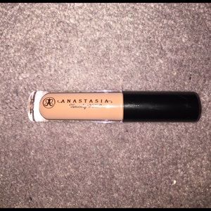 Anastasia Beverly Hills Lip Gloss- Butter Scotch