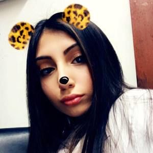 Meet your Posher, Mia