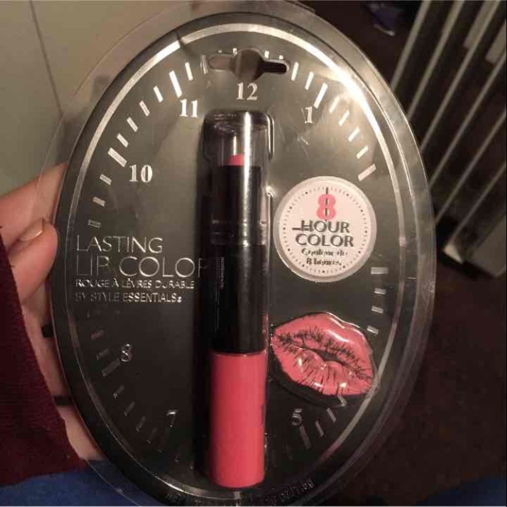 Style essentials 8 hour lip color