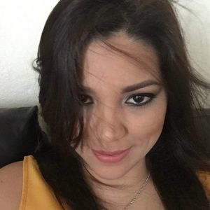 Meet your Posher, Yvette