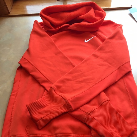 Nike Therma Fit Sweatshirt - Picture 2 of 3