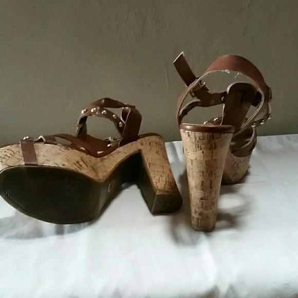 Guess platform sandals Suze 7.5 - Picture 3 of 6