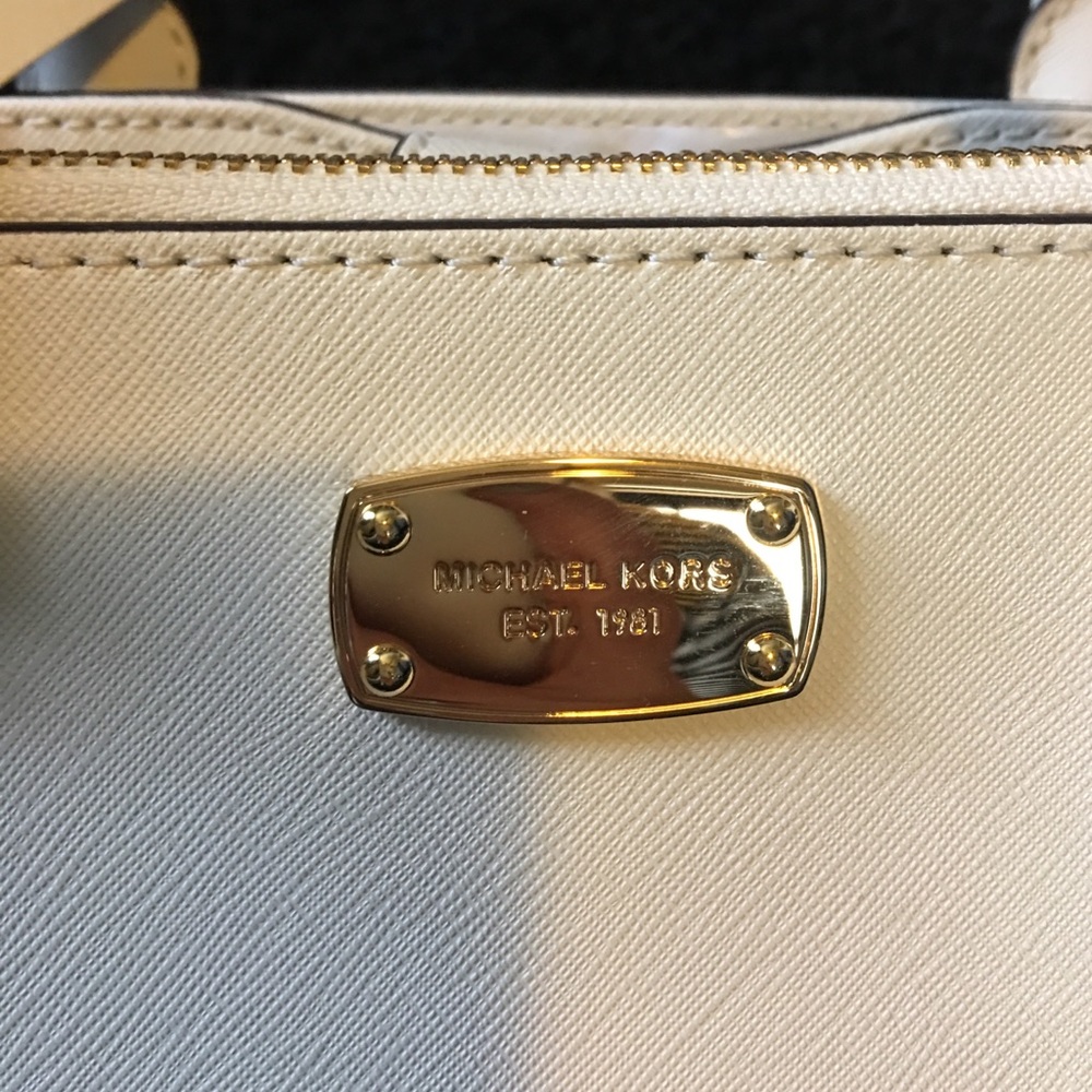 MK purse