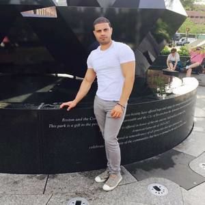 Meet your Posher, Gonzalez