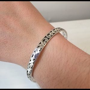 Silver Brighton bracelet, excellent condition!