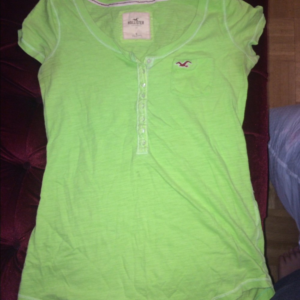 Green Hollister shirt