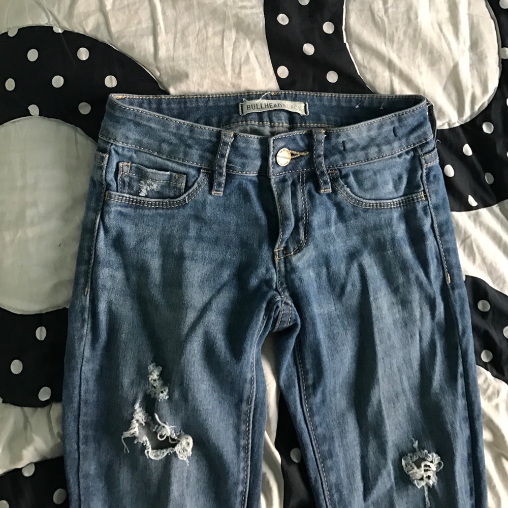 Light Wash Distressed Skinny Jeggings