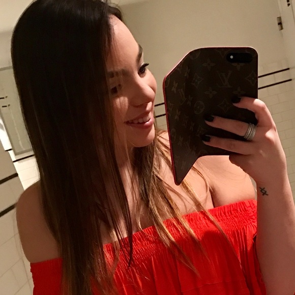 Meet your Posher, Isabella - Picture 1 of 1