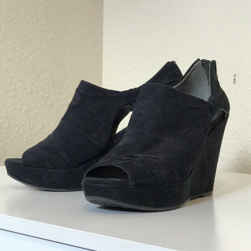 Black Party Wedges