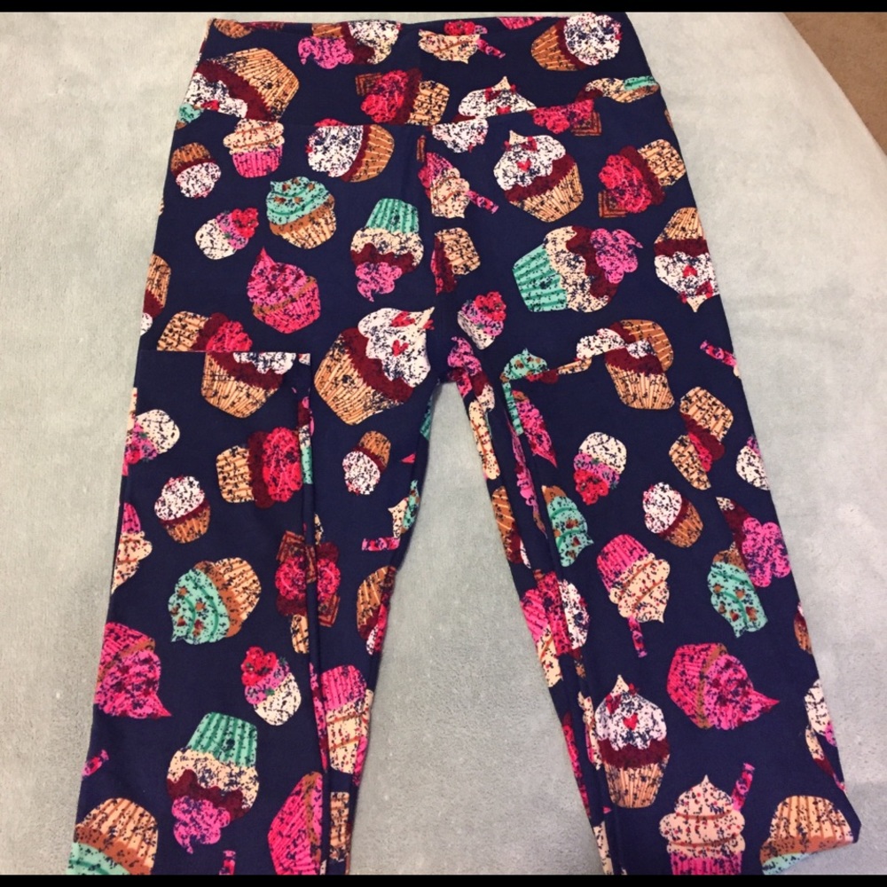 LuLaRoe OS Cupcake Leggings Flash Sale!
