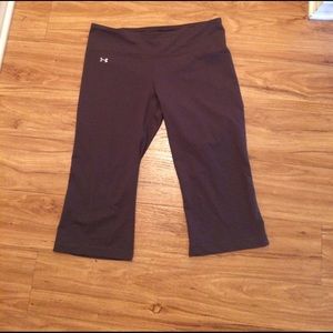 Grey under armour Capri